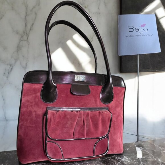 Beijo Handbags - BEIJO "OVER ACHIEVER" Padded Laptop Carry Bag in Burgundy